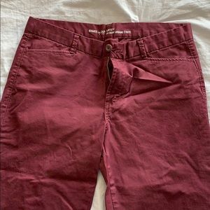 Cropped maroon pants
